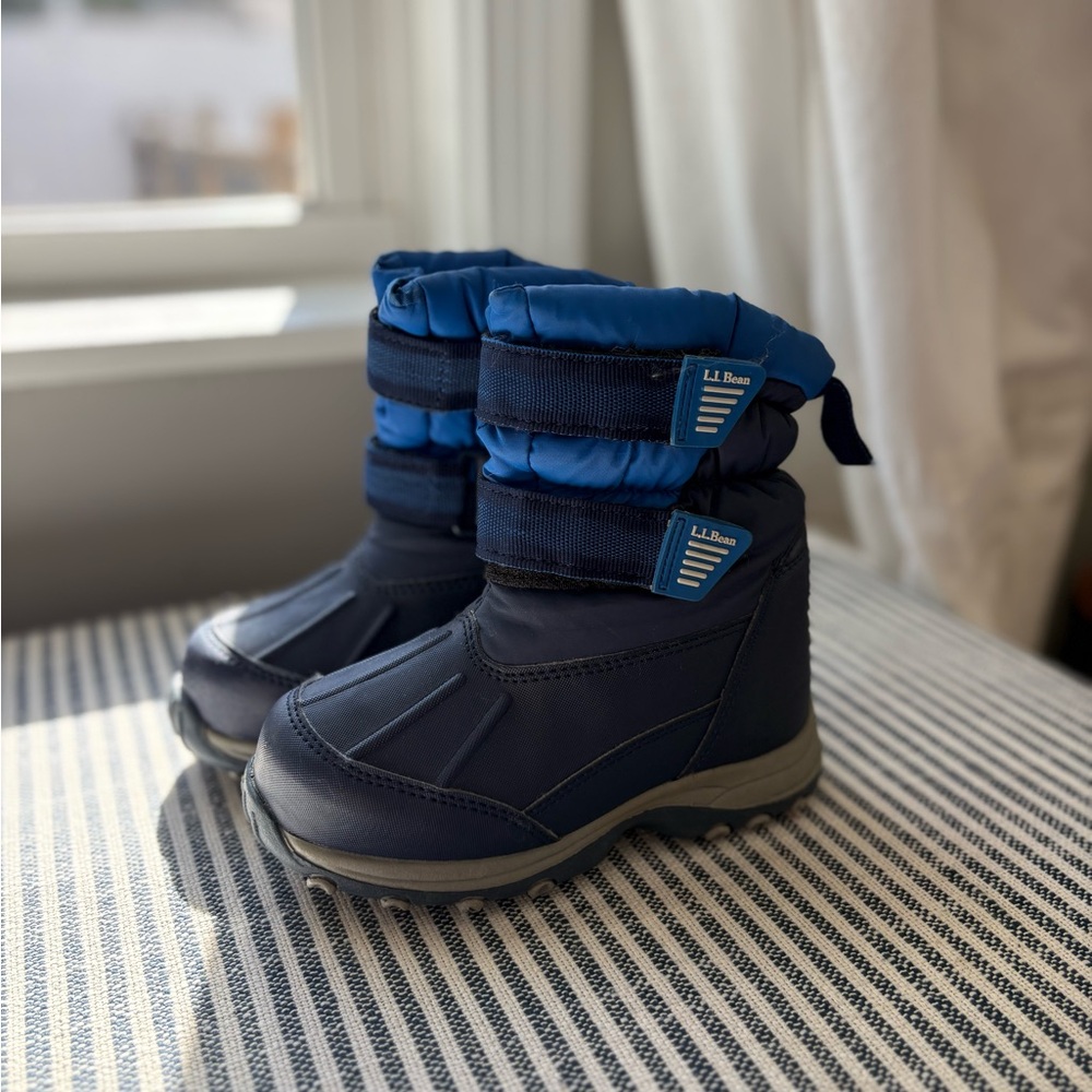 L.L. Bean Kids' Navy and Blue Snow Boots